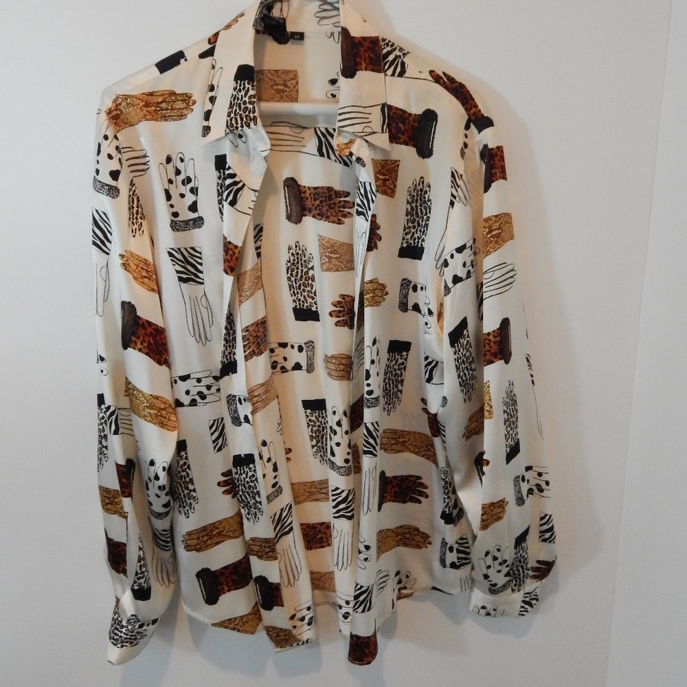 Animal Print Glove Blouse